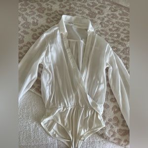 Worn once white bodysuit from revolve